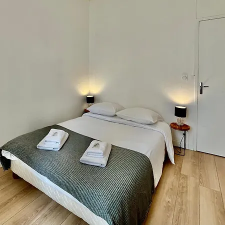 Appartement T2 Place Carnot -Dabnb Limoges Buitenkant foto